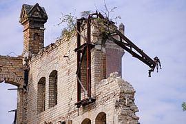 Demolition of the storage building of the complex Böllberger Mühle in Halle