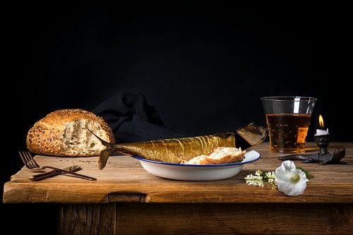 Stilleven brood en vis
