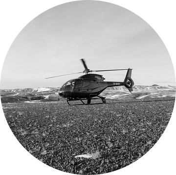 Helikopter vlucht tijdens de Ijslandse winter van Guido Boogert
