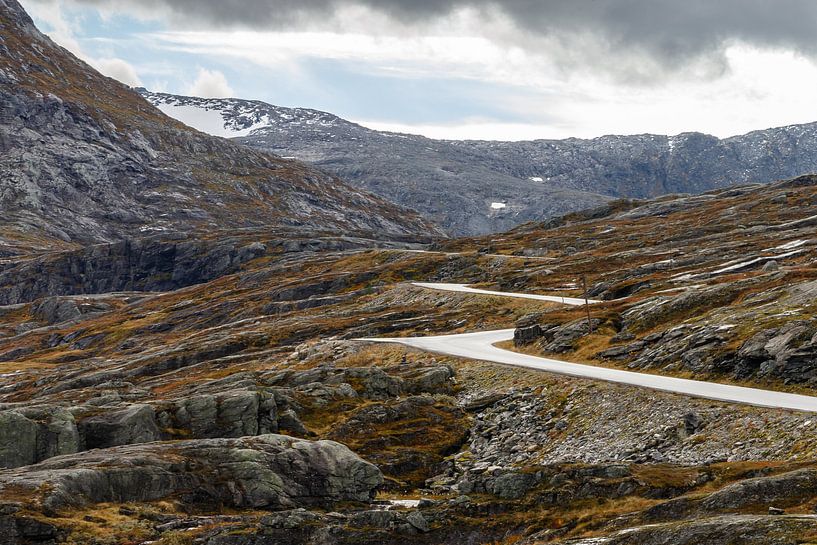 Straße durch Norwegen von Menno Schaefer