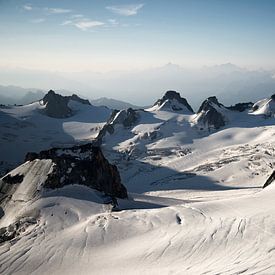 Bergtoppen in de Franse Alpen van Febe Waasdorp
