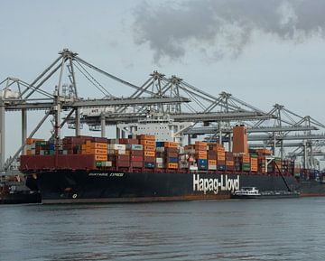 Containerschip GUAYAQUIL EXPRESS met haar lading containers. van scheepskijkerhavenfotografie