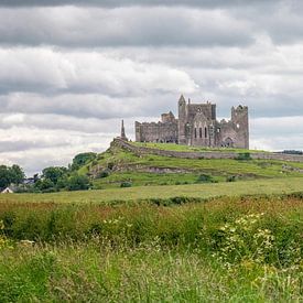 Rock of Cashel by Hanneke Luit