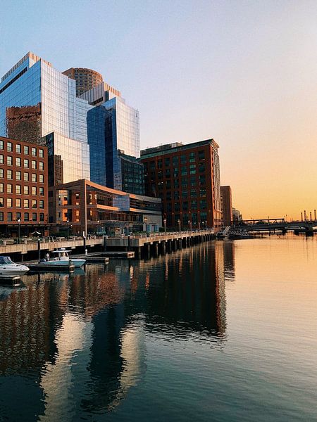 Boston by Hello Pompoyo