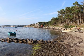 Kyrkviken Strand, Resö, Zweden van Imladris Images