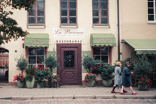 Französische Eleganz in Vilnius – Straßenbild „La Provence“