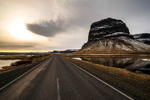 Ringstraße (Route 1) auf Island am Lomagnupur von ViaMapia