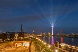 Düsseldorf skyline in the evening by Michael Valjak