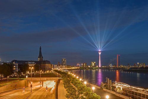 Düsseldorf skyline in the evening