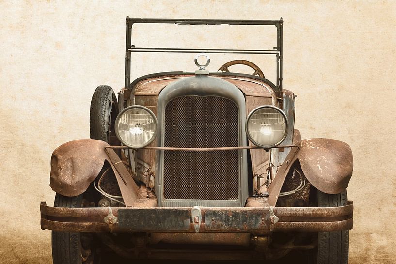 The 100 year old oldtimer by Martin Bergsma