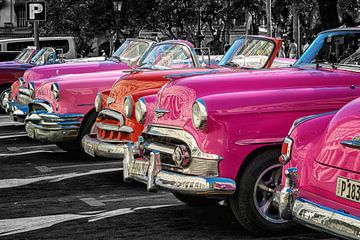 Roze Klassieke Auto's Havana Cuba Kleursleutel van Carina Buchspies