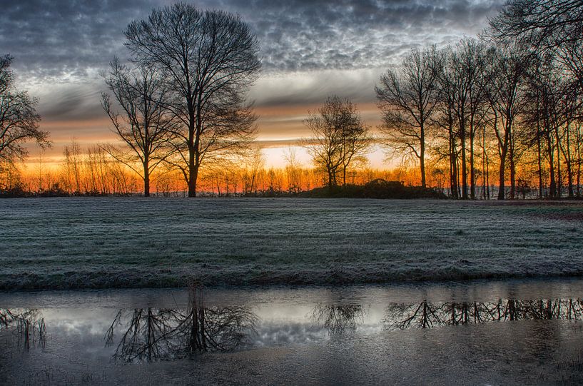 Sonnenaufgang am Winterhimmel von Mark Bolijn