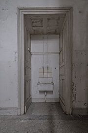 Cold and hot water by Marina van Leeuwen