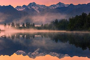 Zonsopkomst bij Lake Matheson, Nieuw Zeeland van Henk Meijer Photography