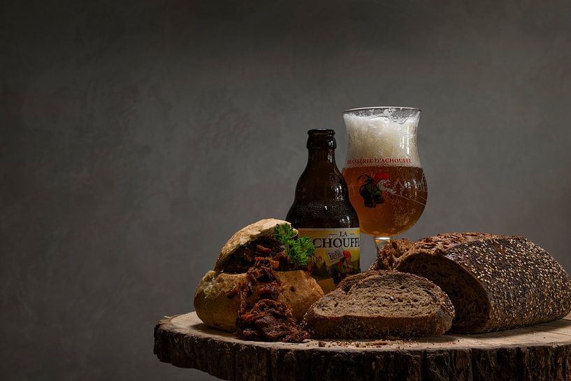 Stil Leven Schichtfleiss met bier en brood van Ruud Engels