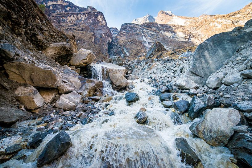 Chute d'eau à Pokara, Népal, trekking ABC par Ellis Peeters