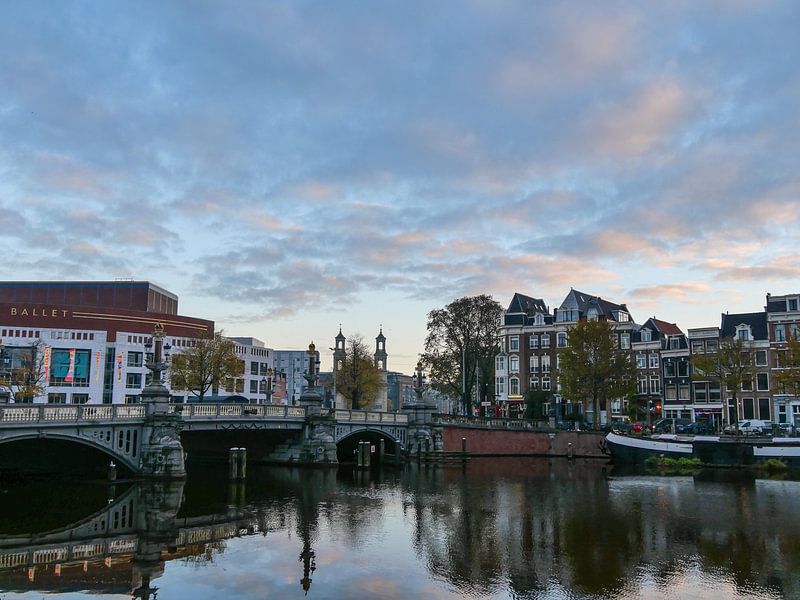 Sur l'Amstel par Odette Kleeblatt