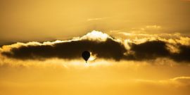 balloon flight by Stefan Havadi-Nagy