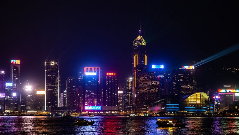 Die Skyline von Hongkong bei Nacht von Stijn Cleynhens