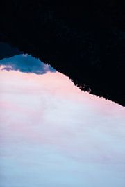 Mountain like mountain by Aron Weidenaar