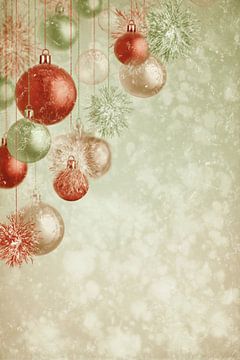 Kerstballen in Vintage Glans met Warme Feestsfeer van Eva Lee