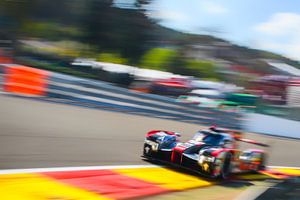 Audi R18 e-tron quattro Le Mans Prototype race car