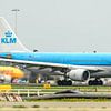 Avion de transport de passagers KLM Airbus A330-200. sur Jaap van den Berg