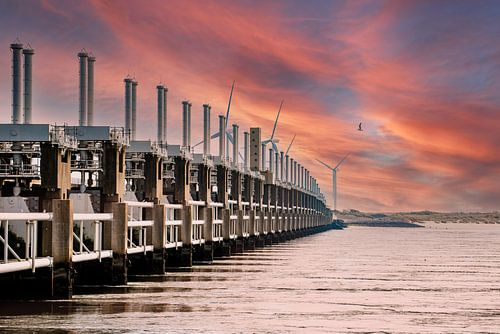 Deltawerken in Het Avondrood.