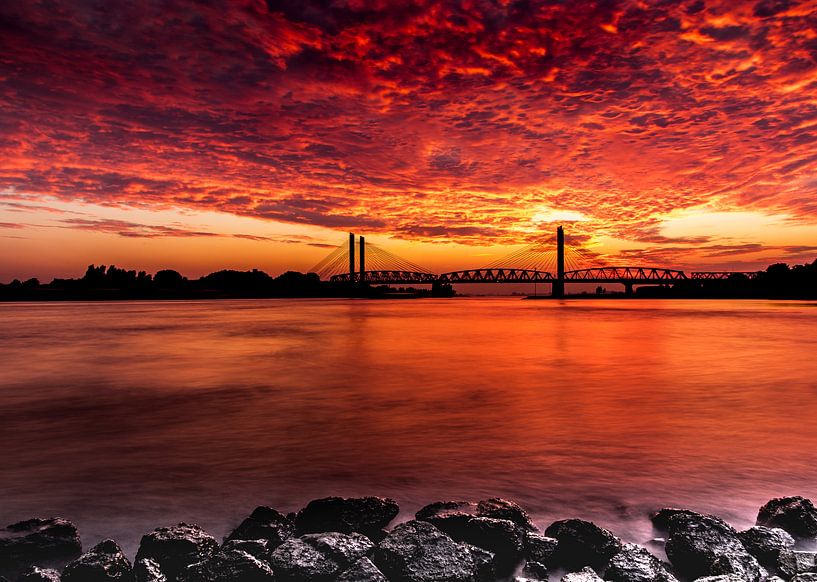 Lava Sky van Eric van Schaijk