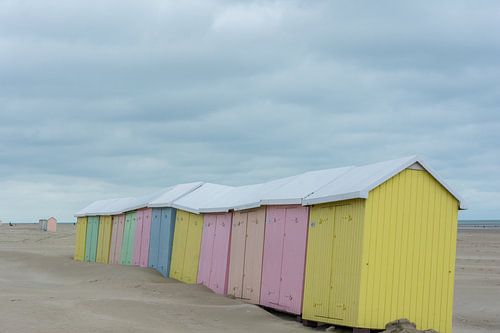 Gekleurde strandhuisjes