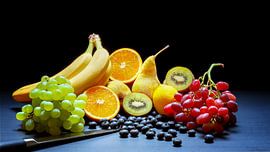 Various types of fruit by R Smallenbroek