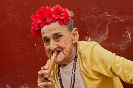 Cuban woman with cigar by arte factum berlin