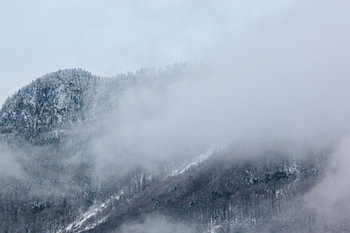 Mist in die Berge in die Schweiz.