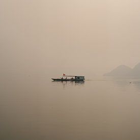 Bootje in Vietnam van Teun de Leede