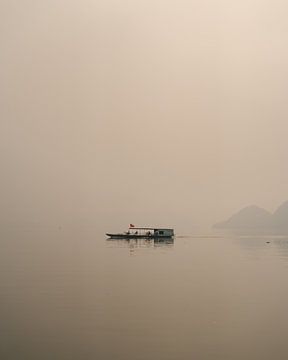 Bootje in Vietnam van Teun de Leede