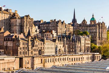 Oude stad van Edinburgh in Schotland van Werner Dieterich