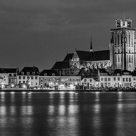 Grote Kerk in Dordrecht in zwart-wit - 1