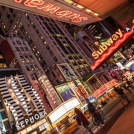 New york -  licht reclame Time Square van Erik van 't Hof