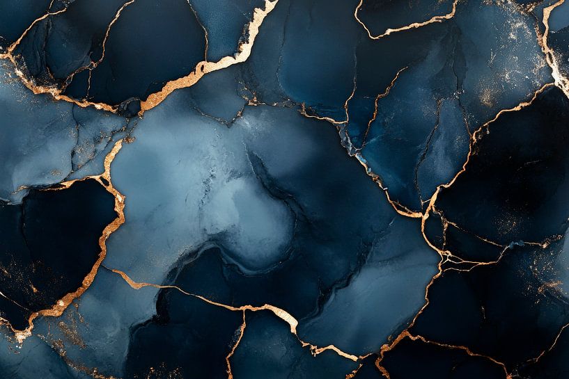 Elegante blaue Marmorstruktur mit Gold von Poster Art Shop