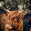 Stilleben Schottischer Highlander mit Blumen von Marjolein van Middelkoop