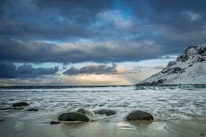 Licht in der Schneeluft – Uttakleiv