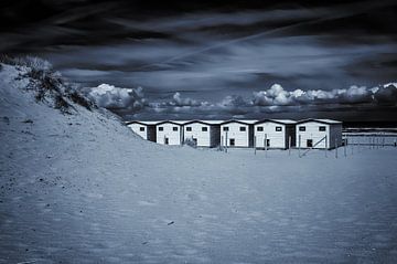 Des maisons de plage en noir et blanc... sur Nicolaas Digi Art