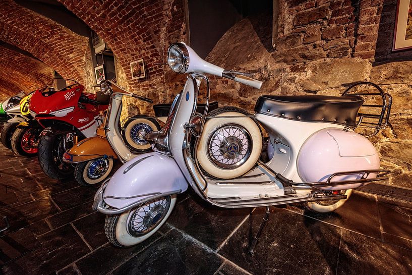 Vespa scooter by Rob Boon