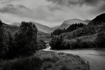 Weg door Schots Landschap van Skyler Muller