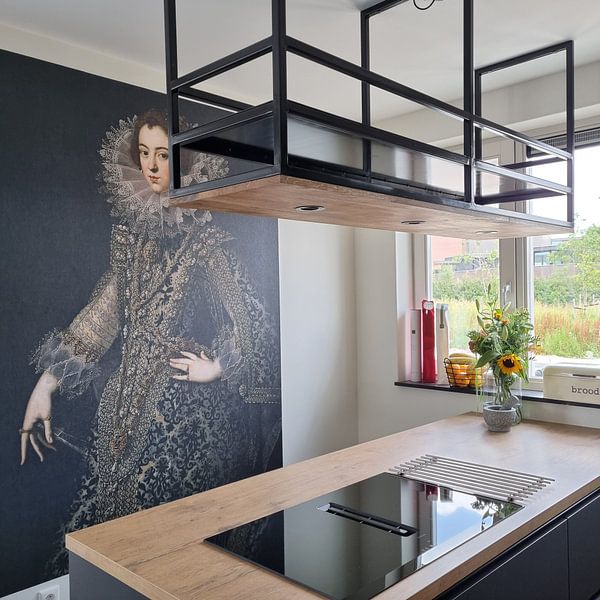 Customer photo: Queen Elizabeth of Bourbon, as wallpaper