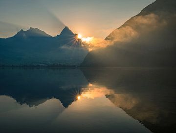 tôt le matin en suisse. sur justus oostrum