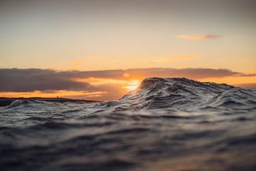 Sunset surf Domburg 2 van Andy Troy