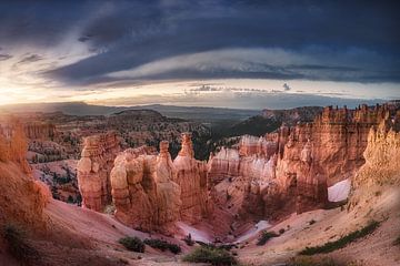 Sunset at Bryce Canyon. by Voss Fine Art Fotografie