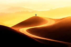 Radfahrer bei Sonnenuntergang Hügel von Imperial Art House