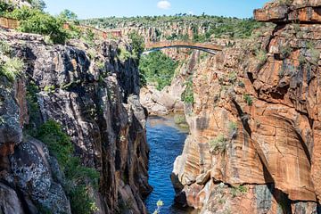river at the bourkes potholes in south africa van ChrisWillemsen